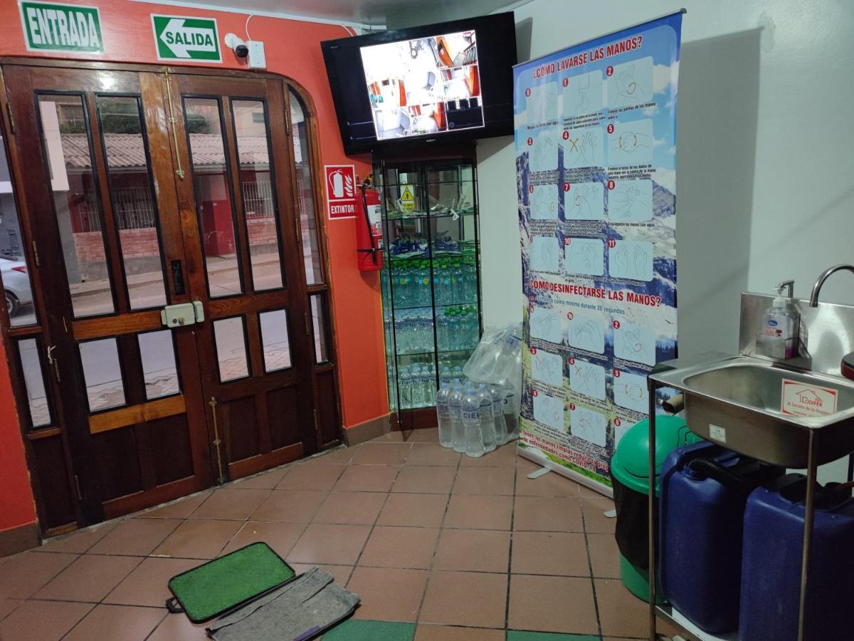Krusty Hostel B&B Huaraz  Bagian luar foto