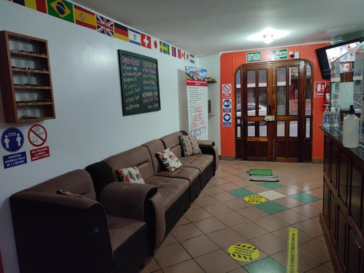 Krusty Hostel B&B Huaraz  Bagian luar foto