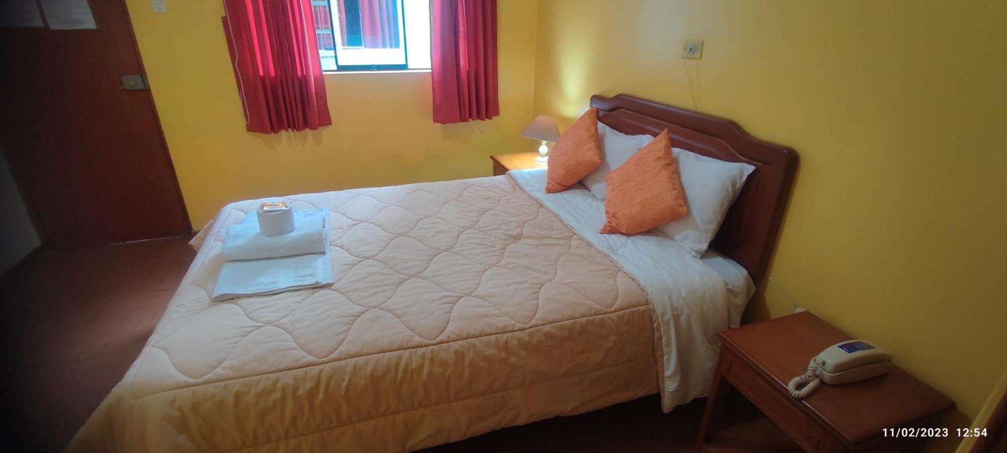 Krusty Hostel B&B Huaraz  Bagian luar foto