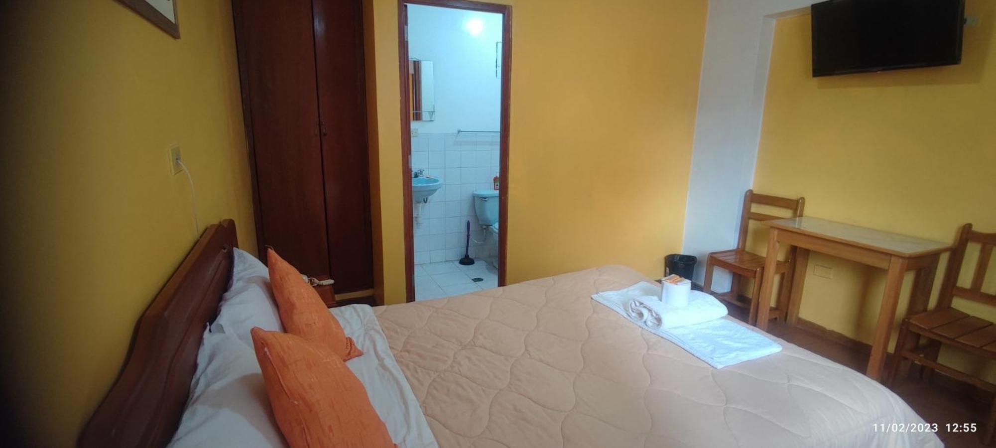 Krusty Hostel B&B Huaraz  Bagian luar foto